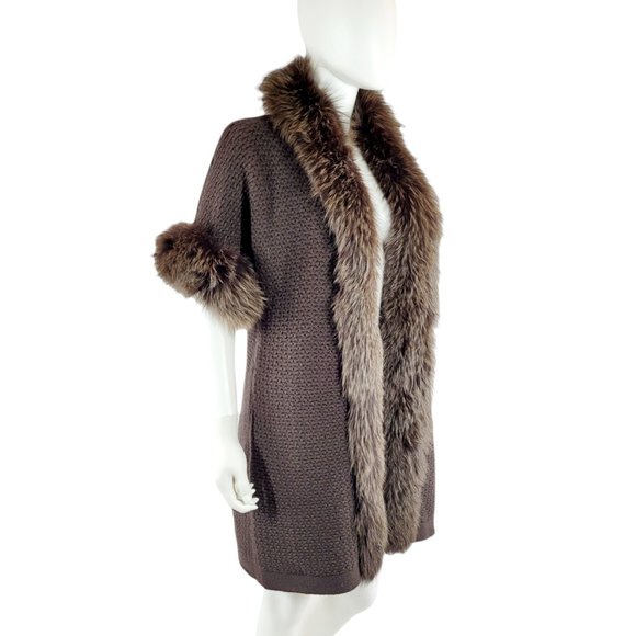 Loro Piana Baby Cashmere and Blue Frost Fox Fur Cardigan - Picture 2 of 9